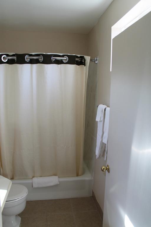American Motor Inn - Rock Island Chambre photo